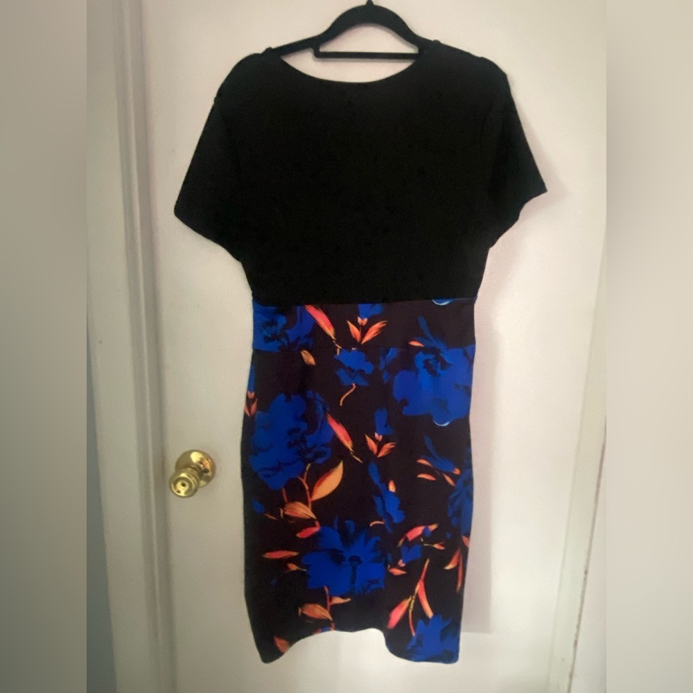 Women’s Casual Dress | Size Large | Short Sleeved | Stretchy | Blue Black Orange - Picture 8 of 13